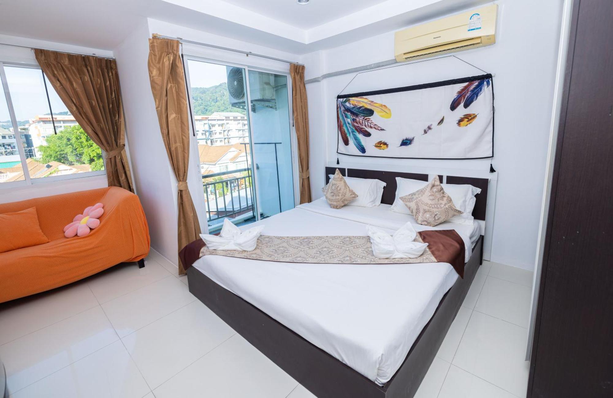 Happy 99 Guest House Patong Eksteriør billede