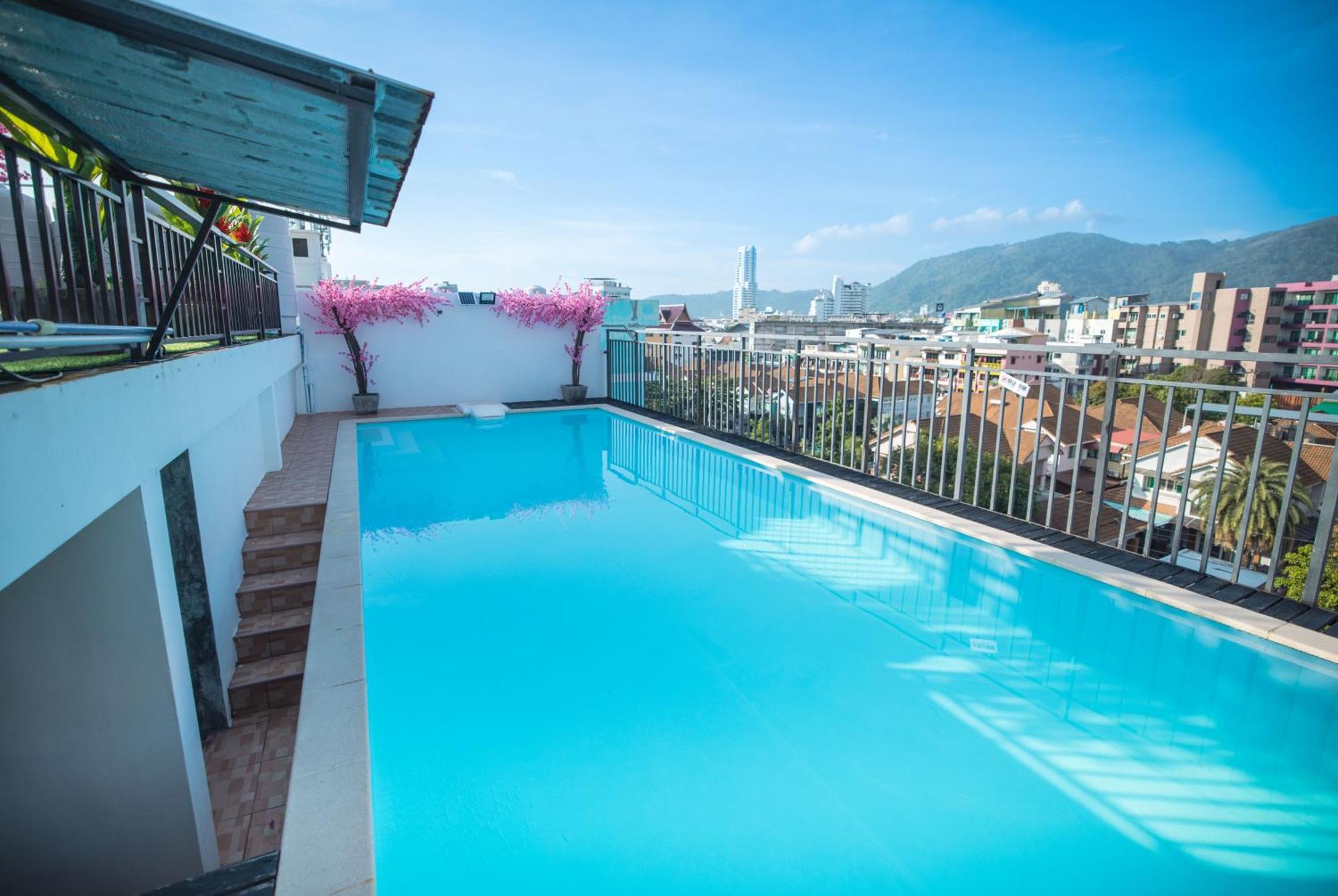 Happy 99 Guest House Patong Eksteriør billede