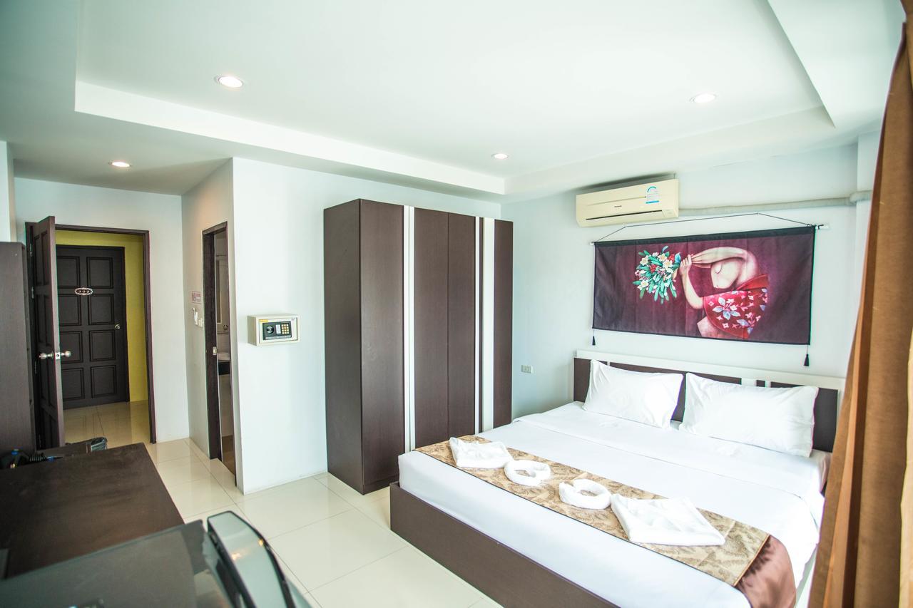 Happy 99 Guest House Patong Eksteriør billede