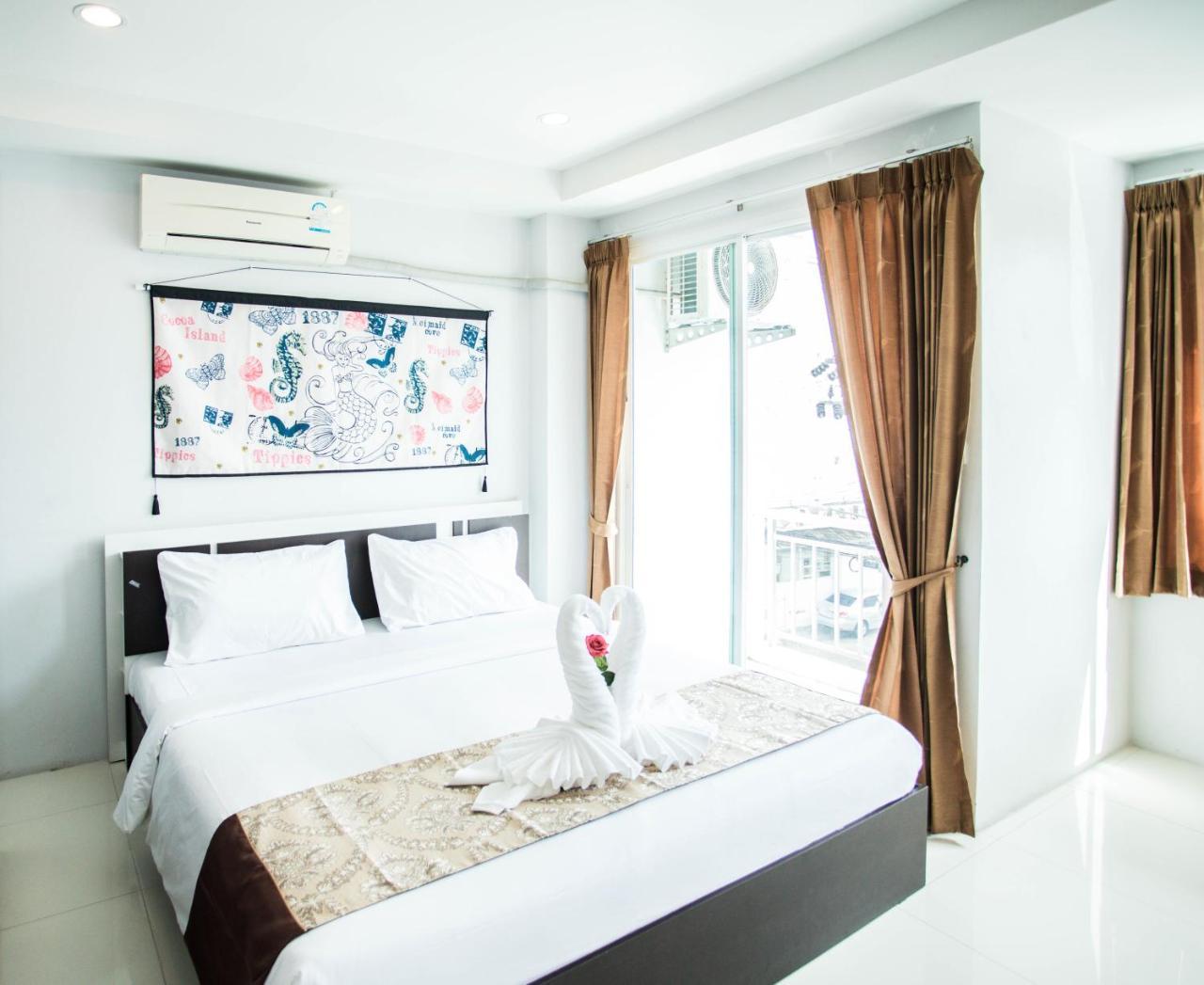 Happy 99 Guest House Patong Eksteriør billede